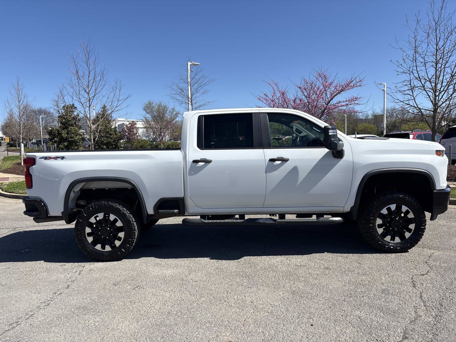 Used 2020 Chevrolet Silverado 2500 Custom w/ Custom Value Package image 9