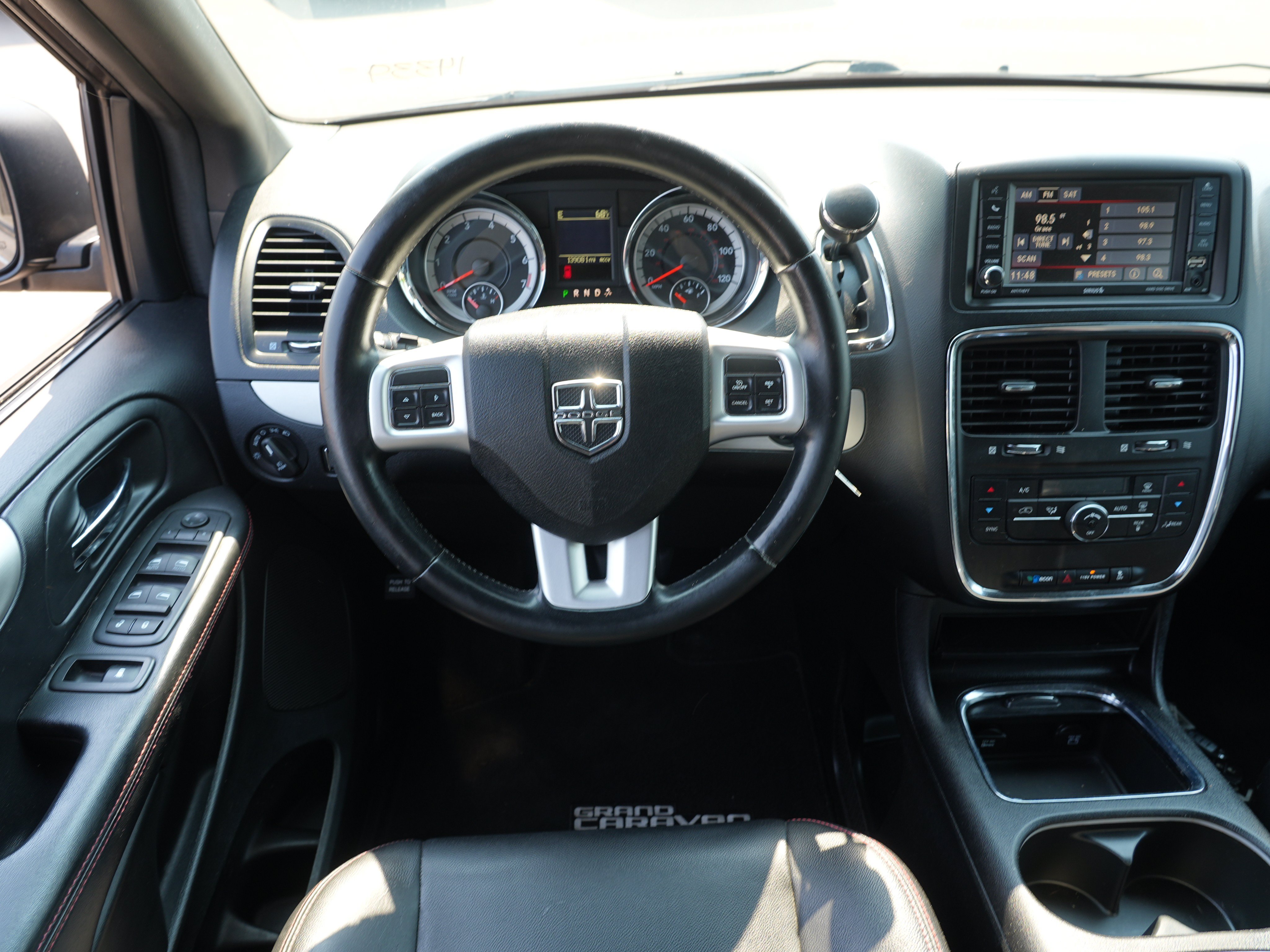 Used 2016 Dodge Grand Caravan R/T FWD image 19