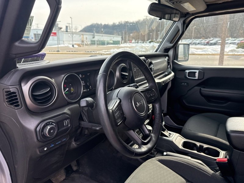 Used 2023 Jeep Wrangler Unlimited w/ Cold Weather Group image 12