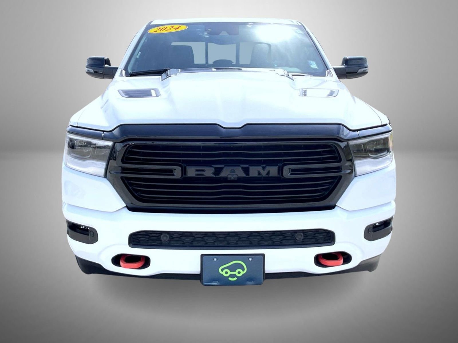 Used 2024 RAM 1500 Laramie image 2