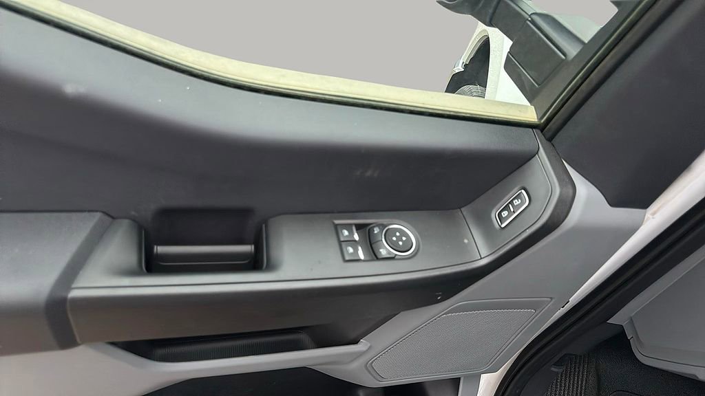New 2024 Ford F350 XL w/ XL Chrome Package image 19
