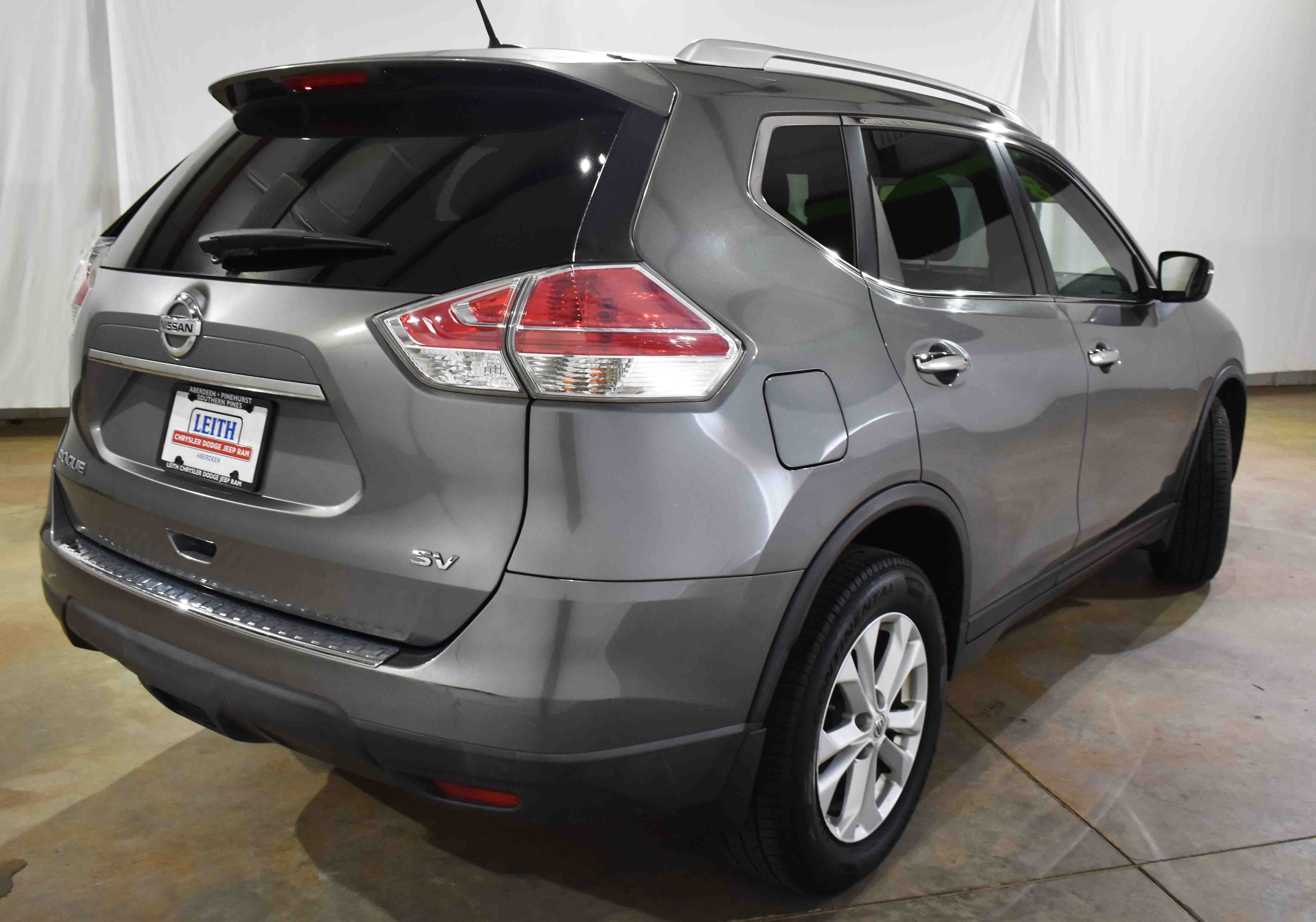 Used 2015 Nissan Rogue SV image 9