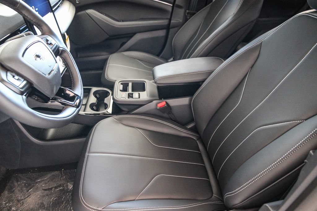New 2026 Ford Mustang Mach-E Select RWD image 18