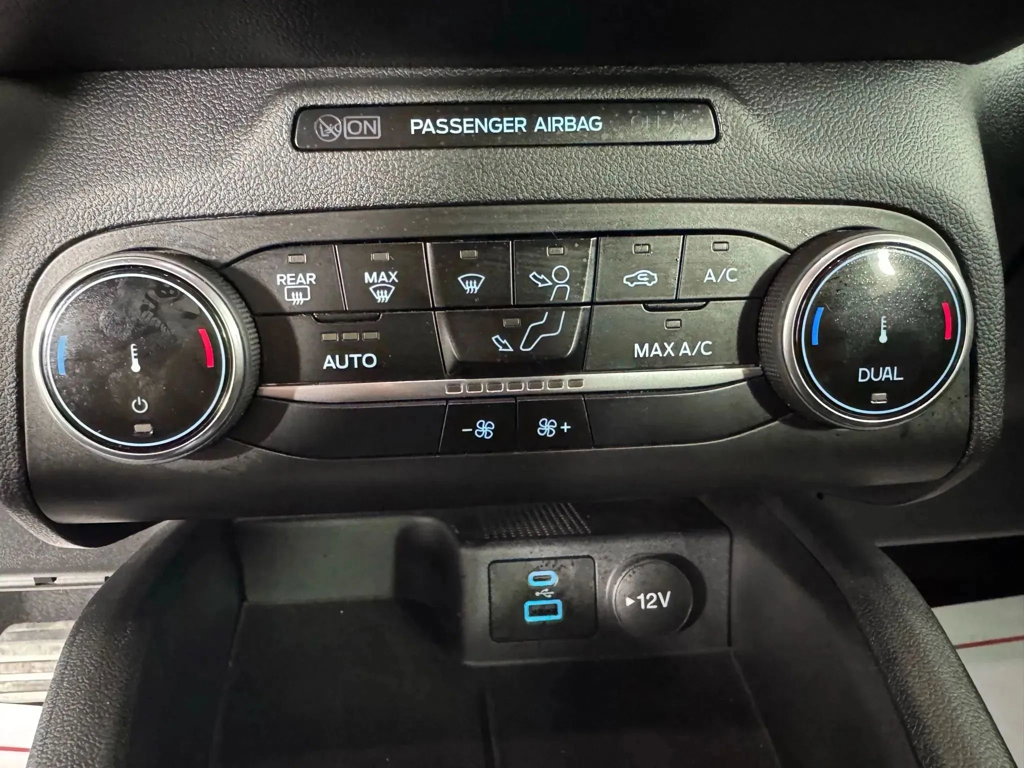 Used 2023 Ford Escape ST-Line image 22