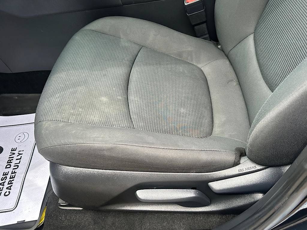 Certified 2021 Toyota RAV4 LE w/ Carpet Mat Package (TMS) AWD/4WD image 13