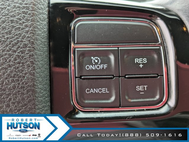 Used 2017 Dodge Grand Caravan SXT image 22