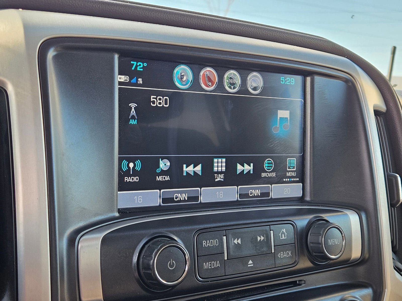 Used 2018 GMC Sierra 1500 SLT w/ SLT Premium Package AWD/4WD image 19