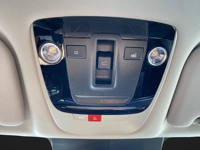 New 2025 Kia Sorento SX image 30