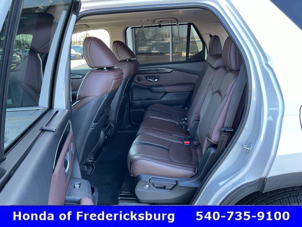 Certified 2025 Honda Pilot Elite image 16