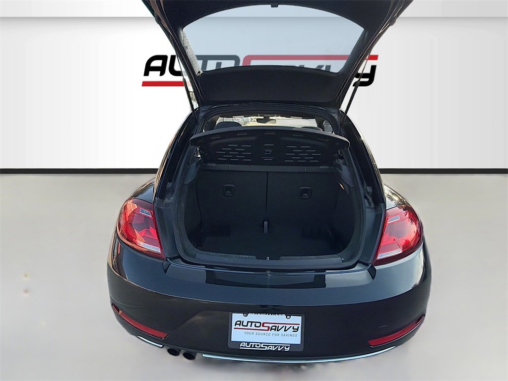 Used 2019 Volkswagen Beetle 2.0T SE image 25