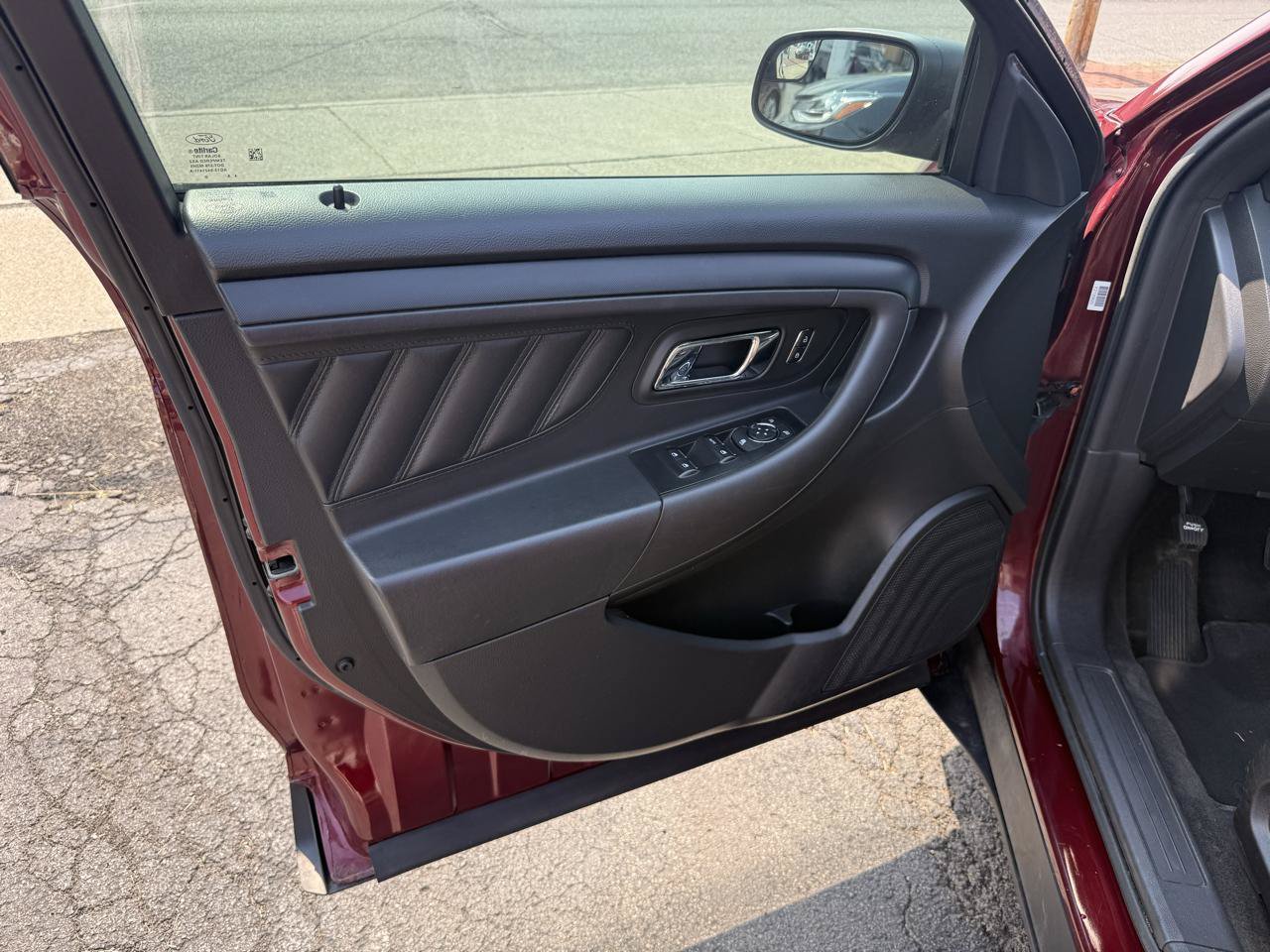 Used 2015 Ford Taurus Police Interceptor AWD image 30