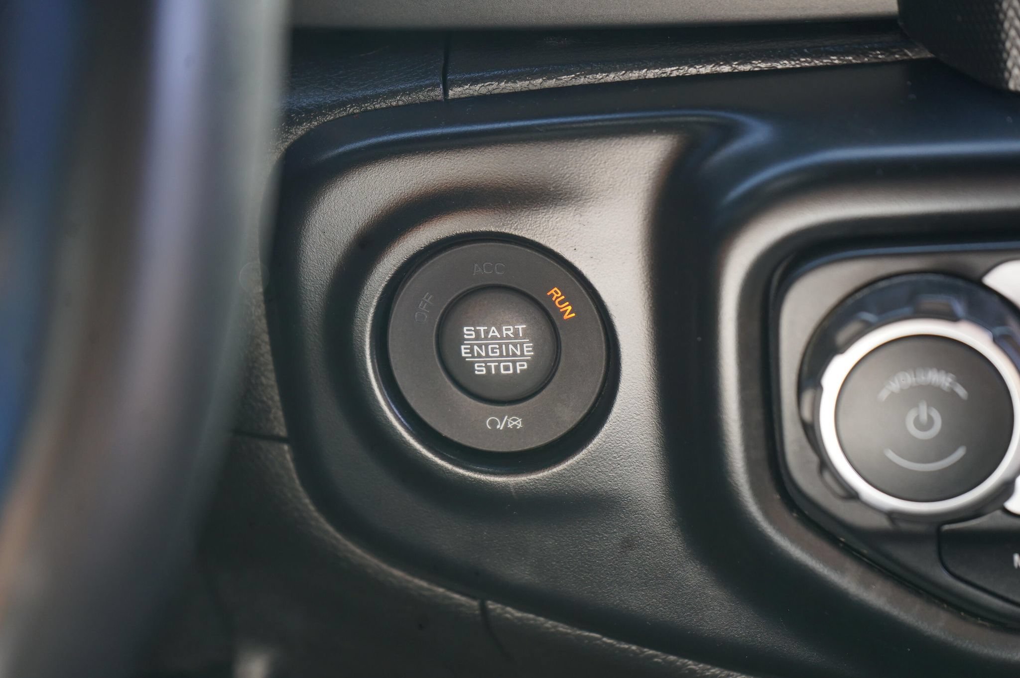 Used 2022 Jeep Wrangler Sport AWD/4WD image 22