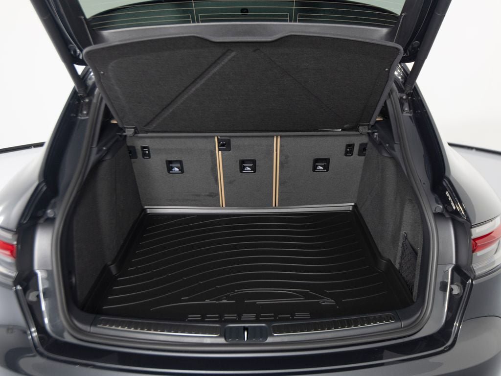 New 2026 Porsche Macan AWD/4WD image 43