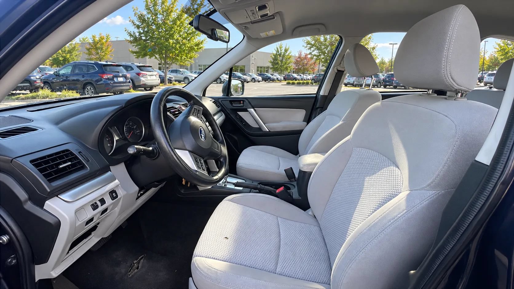 Used 2015 Subaru Forester 2.5i w/ Alloy Wheel Package AWD/4WD image 12