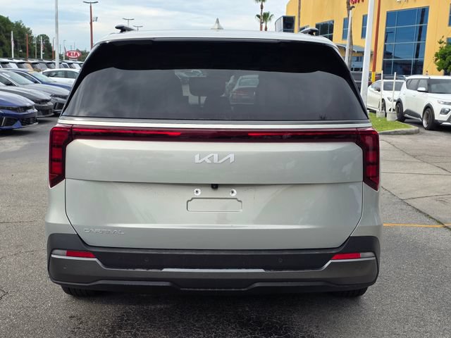 Used 2025 Kia Carnival SX FWD image 9