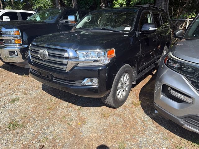 Used 2017 Toyota Land Cruiser AWD/4WD image 2