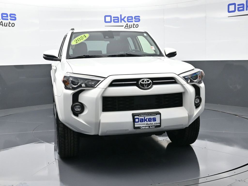 Used 2024 Toyota 4Runner SR5 Premium image 2