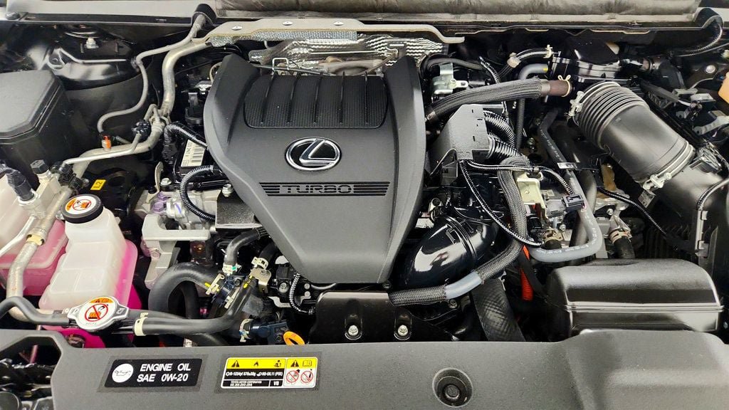 Used 2024 Lexus RX 500h F Sport w/ Convenience Package AWD/4WD image 26