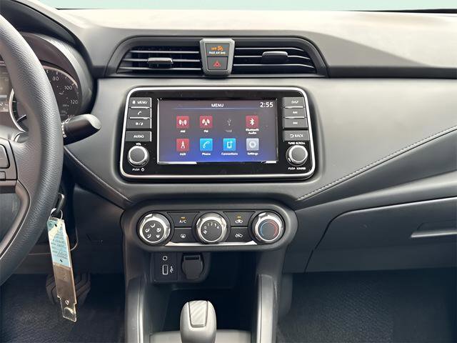 Used 2025 Nissan Versa S w/ S Plus Package image 11