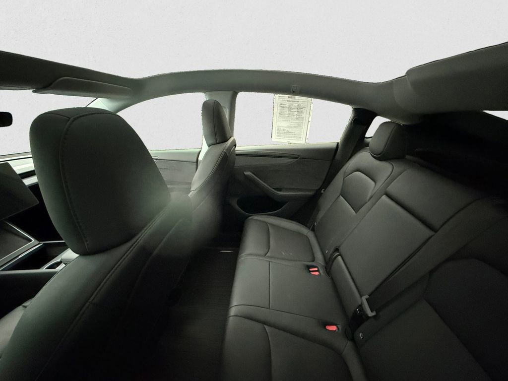 Used 2026 Tesla Model Y Long Range image 9
