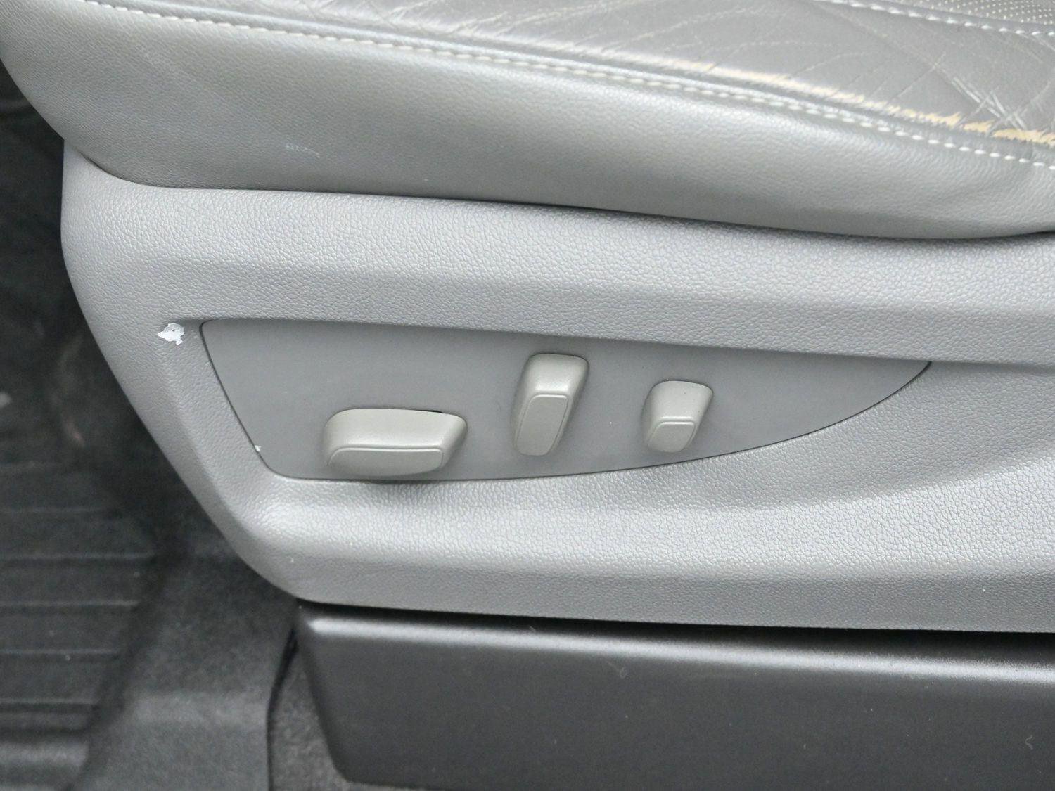 Used 2018 GMC Sierra 1500 SLT w/ SLT Premium Package image 14