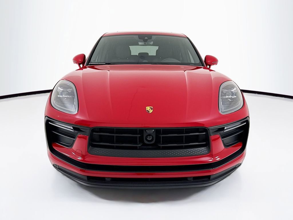 Certified 2025 Porsche Macan AWD/4WD image 6