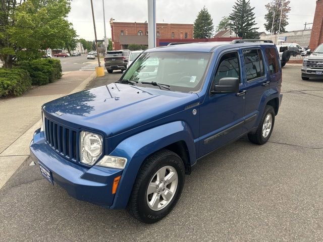 Used 2010 Jeep Liberty Sport w/ Popular Equipment Group AWD/4WD image 7