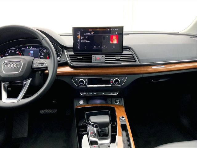 Certified 2023 Audi Q5 2.0T Premium w/ Convenience Package image 6