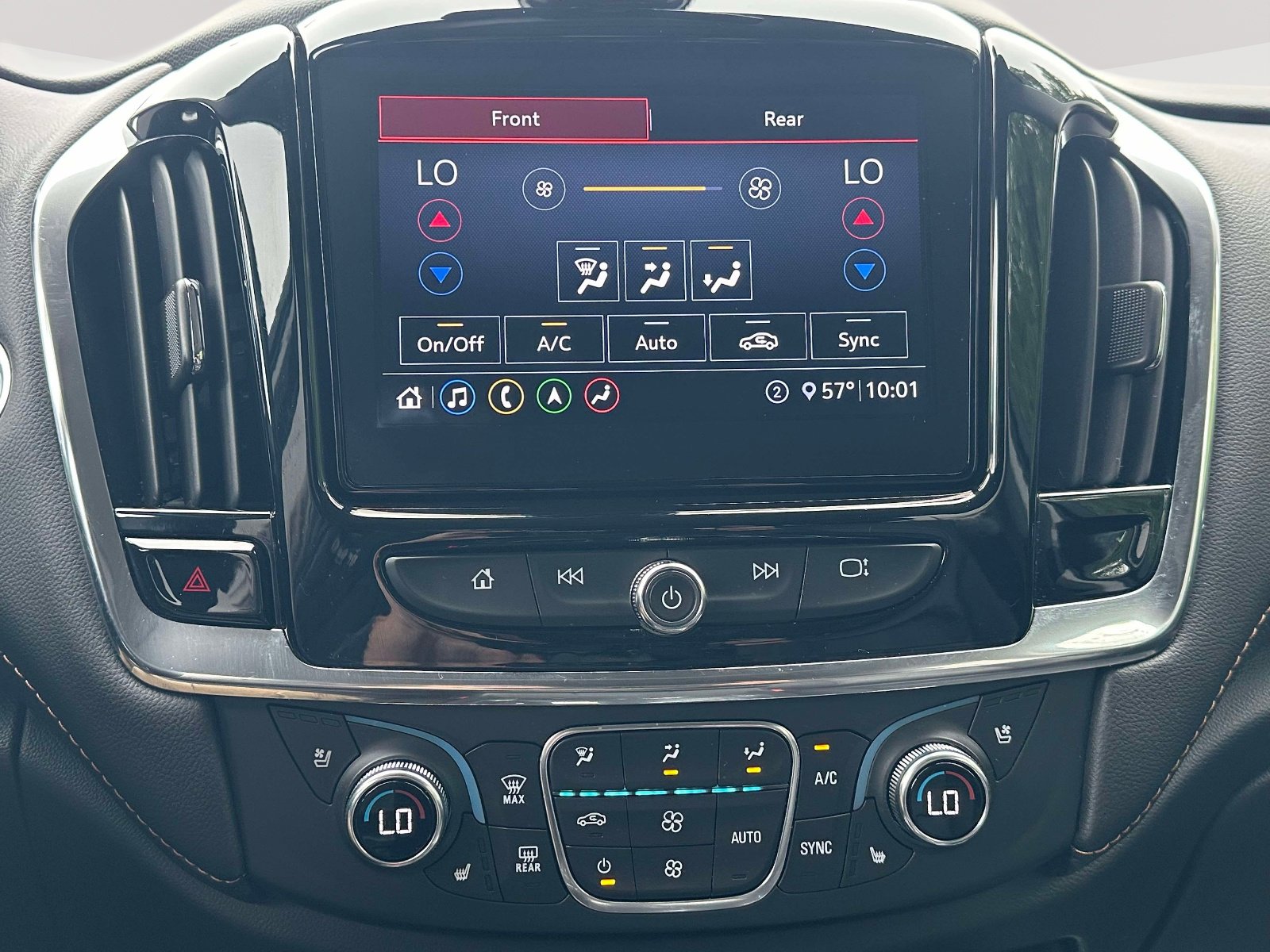Used 2020 Chevrolet Traverse Premier w/ Redline Edition AWD/4WD image 12