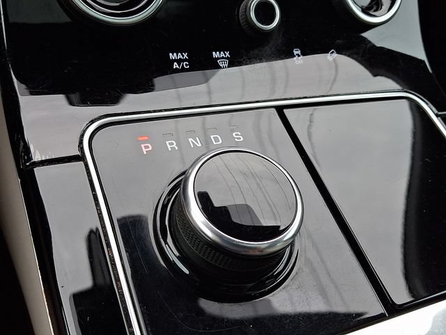 Used 2018 Land Rover Range Rover Velar R-Dynamic SE AWD/4WD image 15