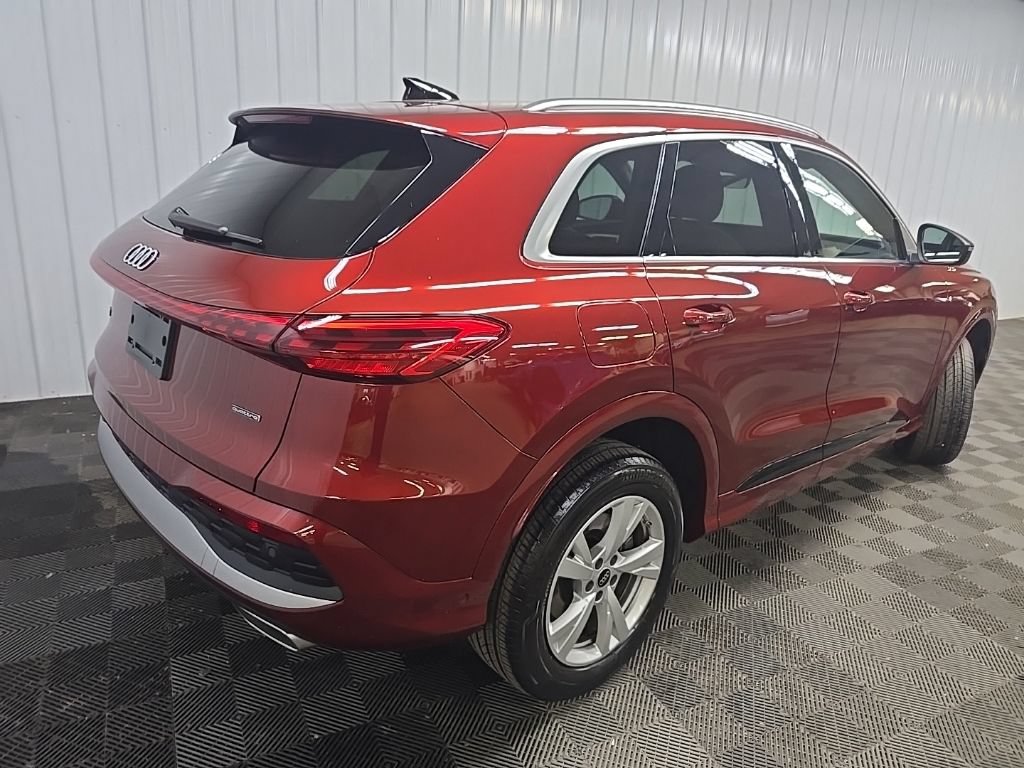 Used 2025 Audi Q5 Premium AWD/4WD image 10