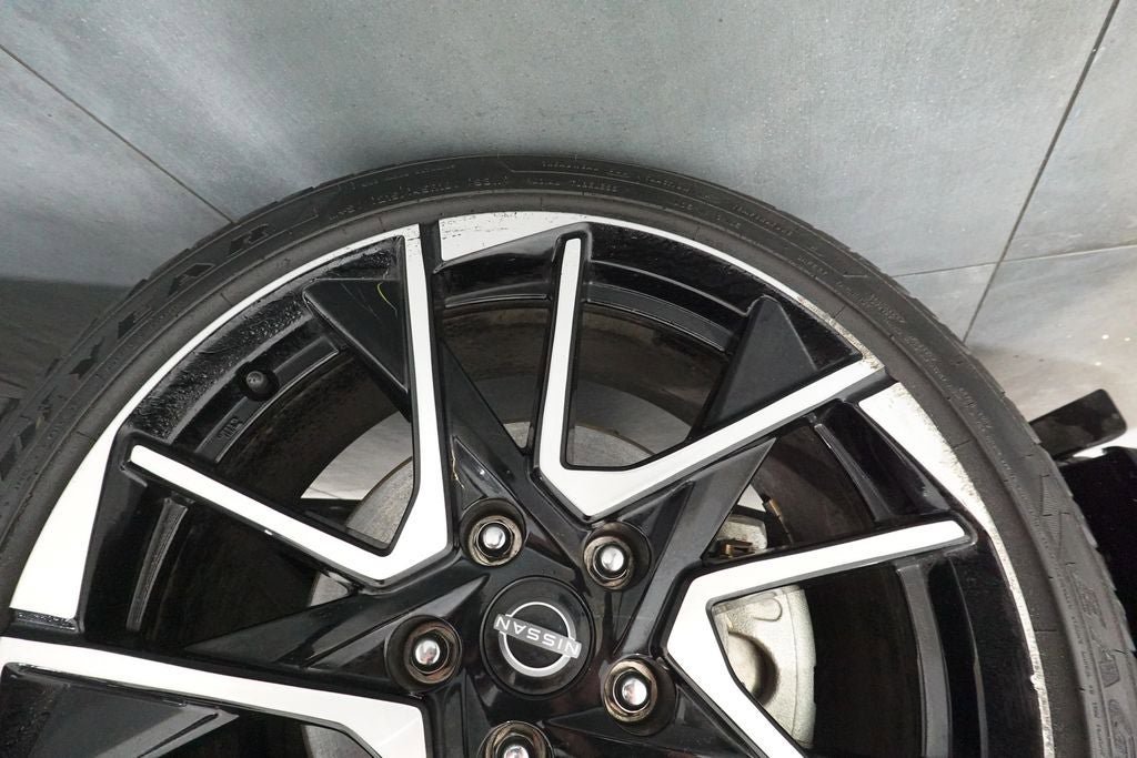 Used 2025 Nissan Sentra SR FWD image 32