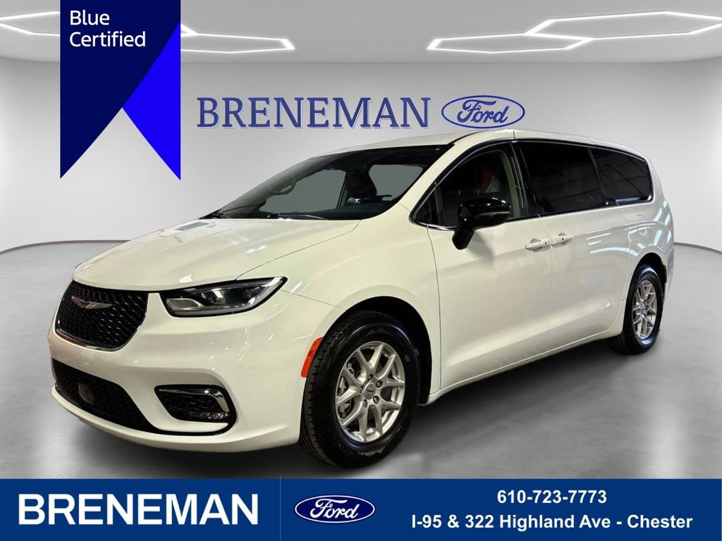 Used 2024 Chrysler Pacifica Touring-L