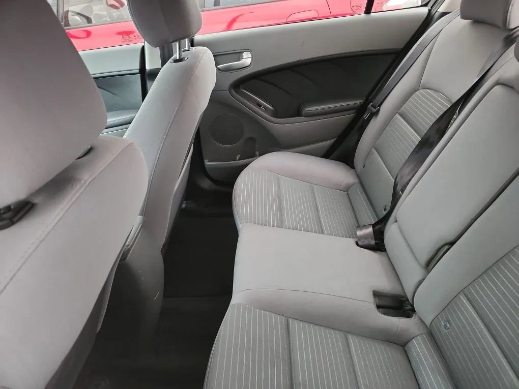 Used 2018 Kia Forte LX w/ LX Popular Package image 11