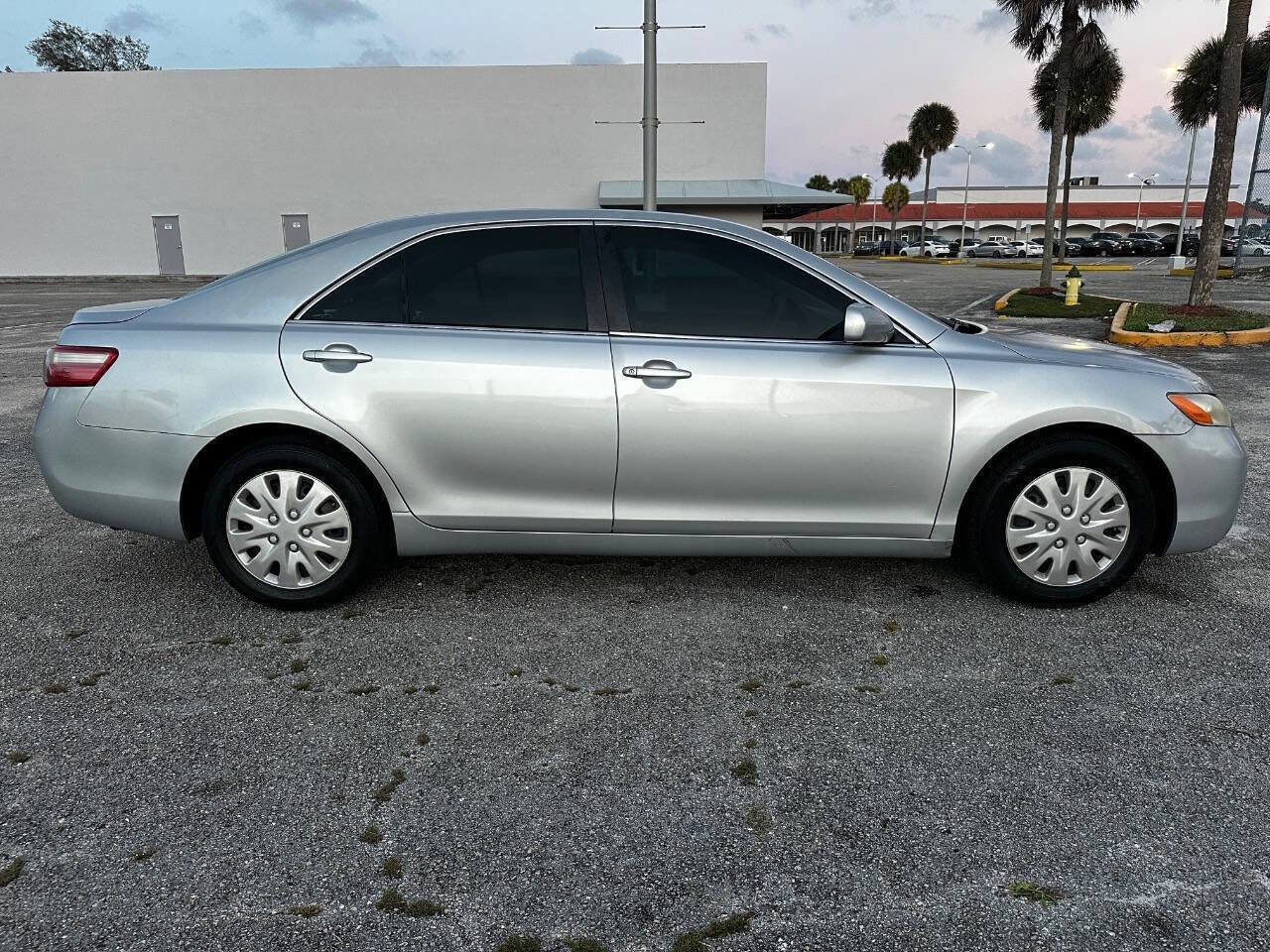 Used 2007 Toyota Camry CE image 5