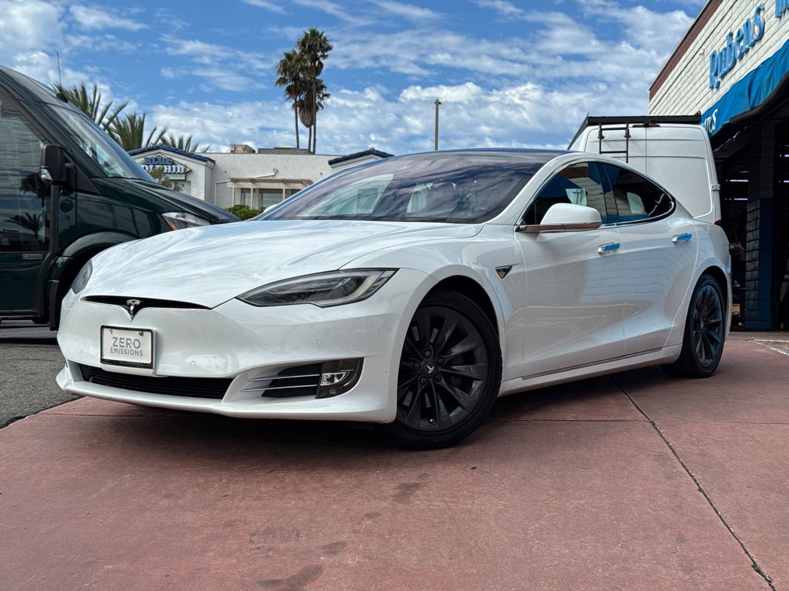 Used 2018 Tesla Model S 75D image 2