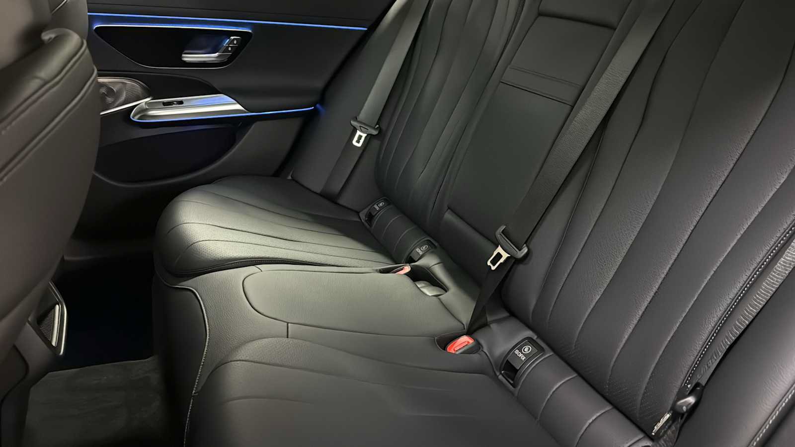 New 2027 Mercedes-Benz E 350 4MATIC Sedan image 31