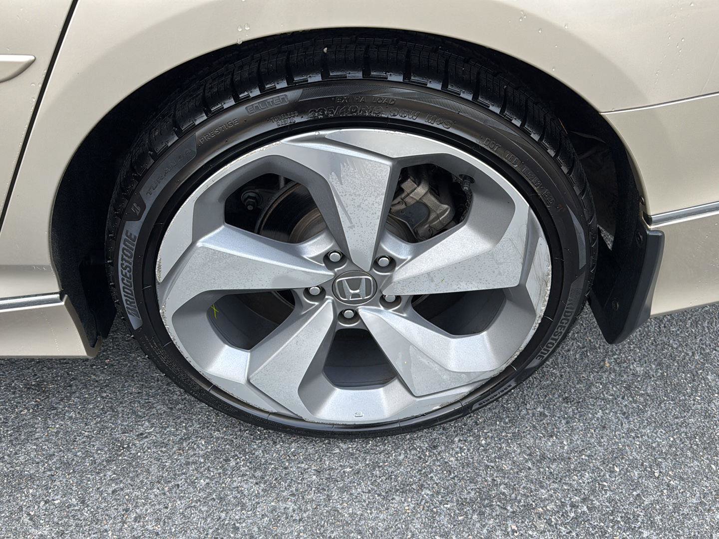 Used 2018 Honda Accord Touring image 33