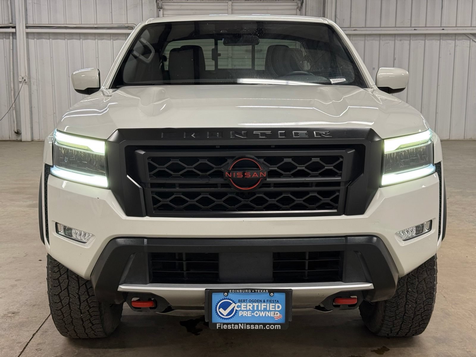 Used 2023 Nissan Frontier PRO-4X w/ Tow Package AWD/4WD image 3