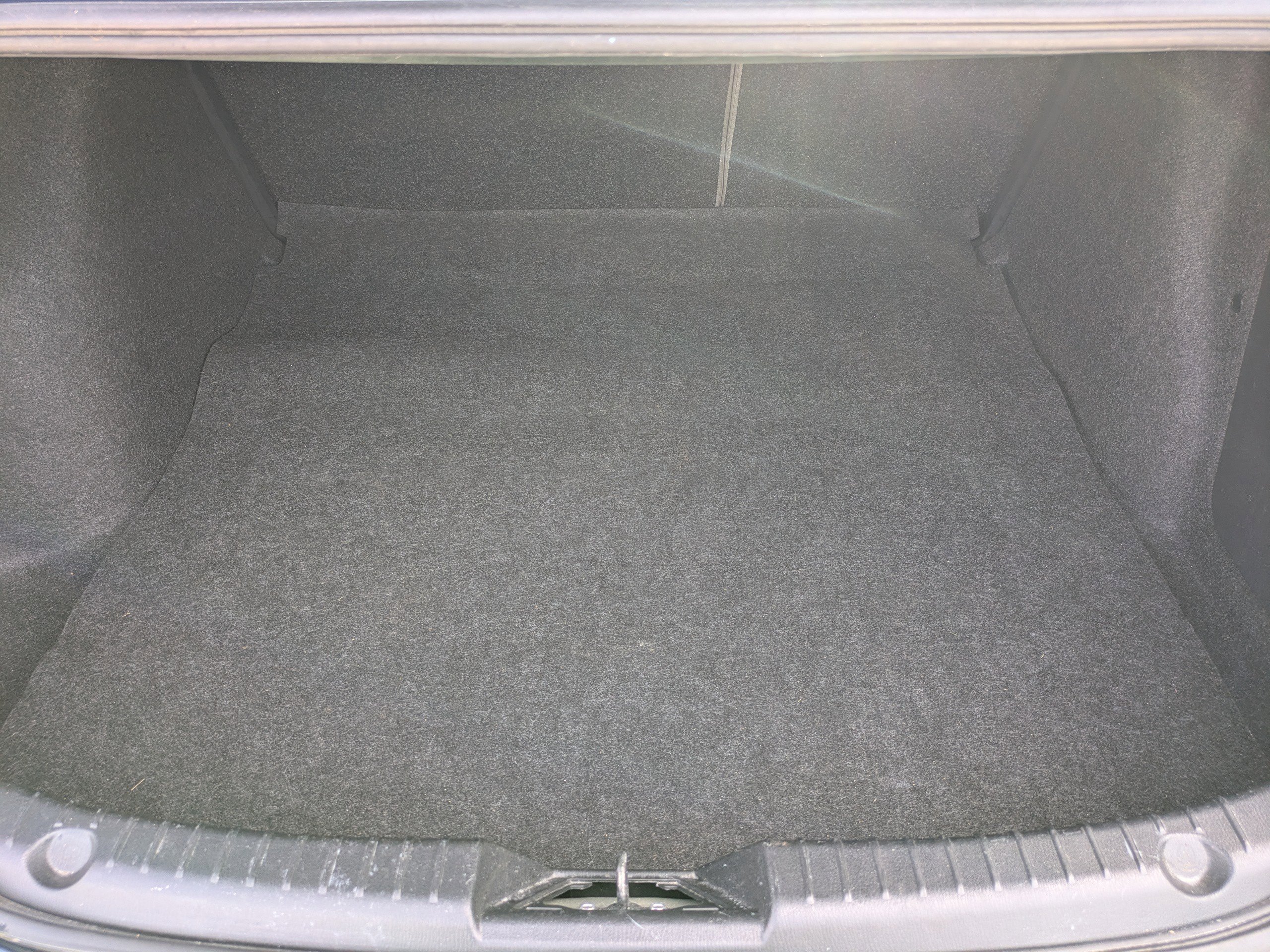 Used 2018 MAZDA MAZDA3 Touring FWD image 11