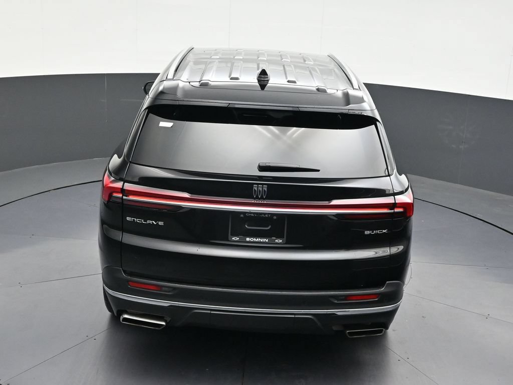 Used 2025 Buick Enclave Preferred w/ Power Package FWD image 18
