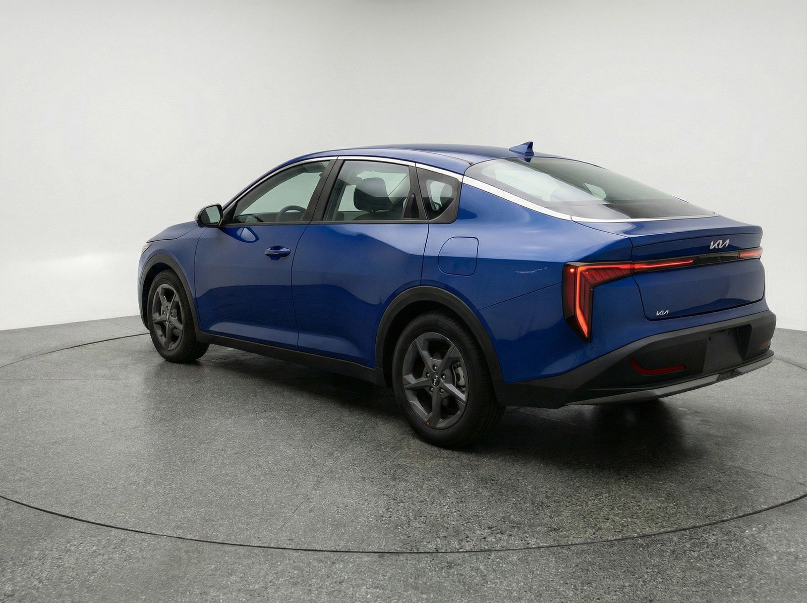 Used 2025 Kia K4 LXS image 6