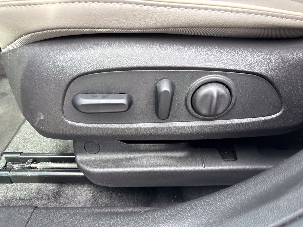 Used 2025 Buick Envista Avenir FWD image 13