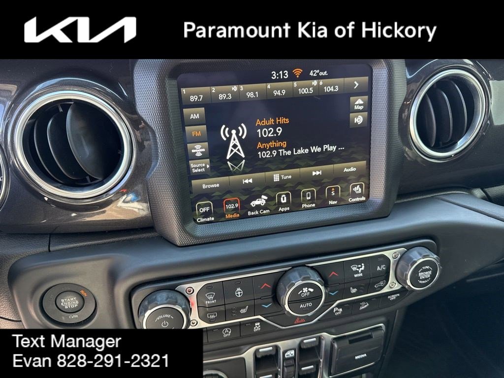 Used 2021 Jeep Wrangler Unlimited Sahara AWD/4WD image 26