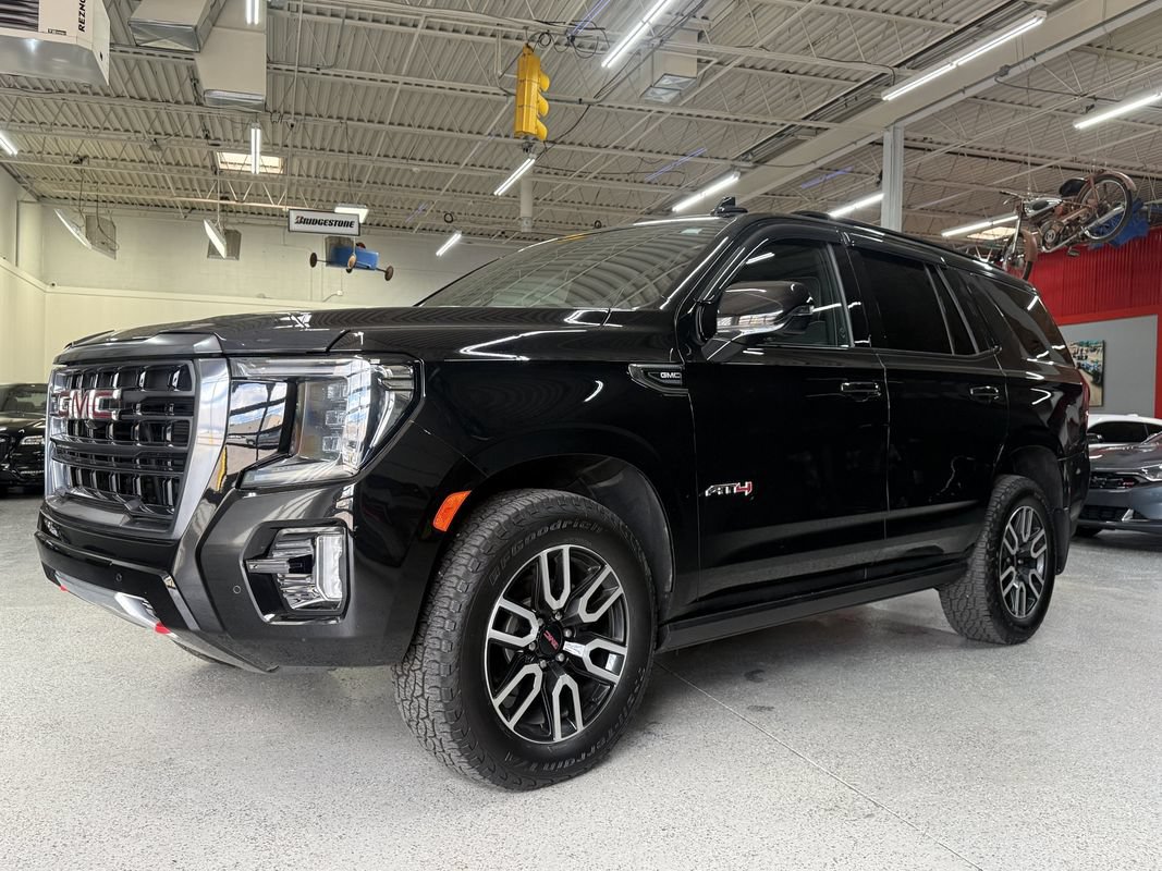 Used 2023 GMC Yukon AT4 w/ Technology Package AWD/4WD image 2