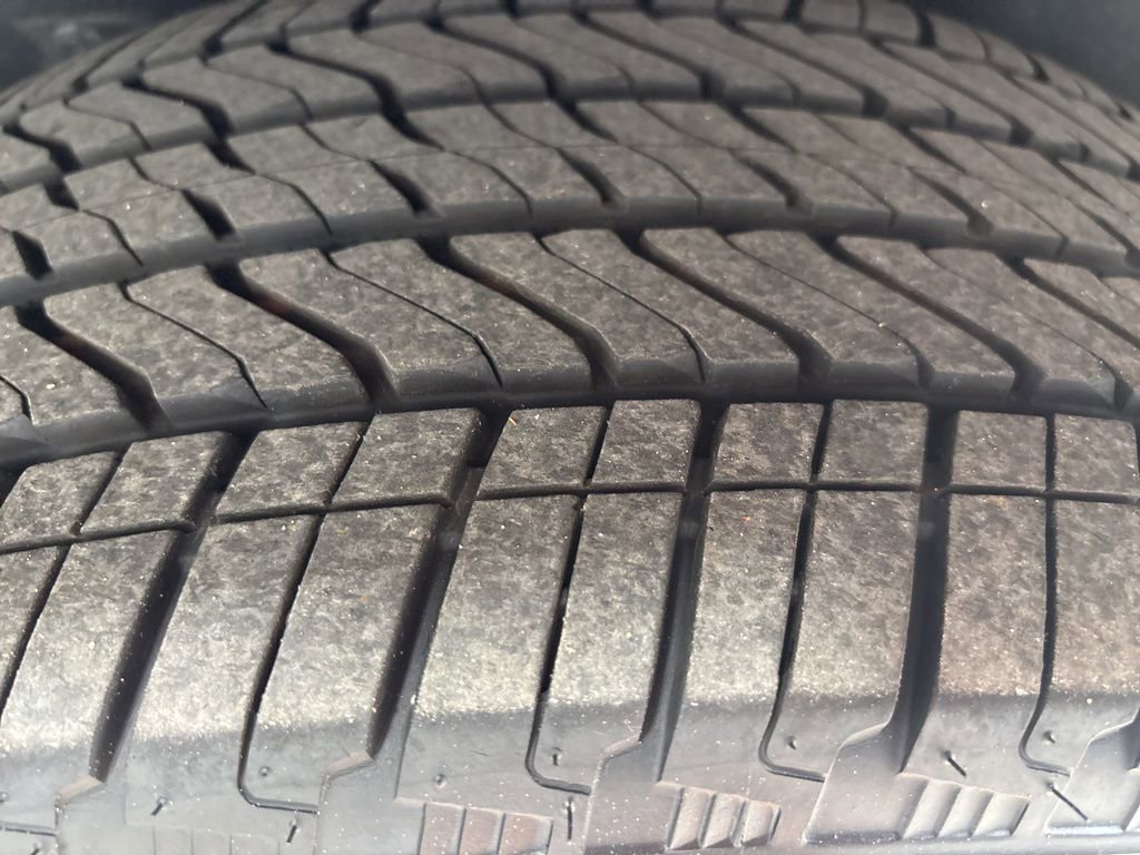 Used 2024 GMC Yukon XL Denali image 14