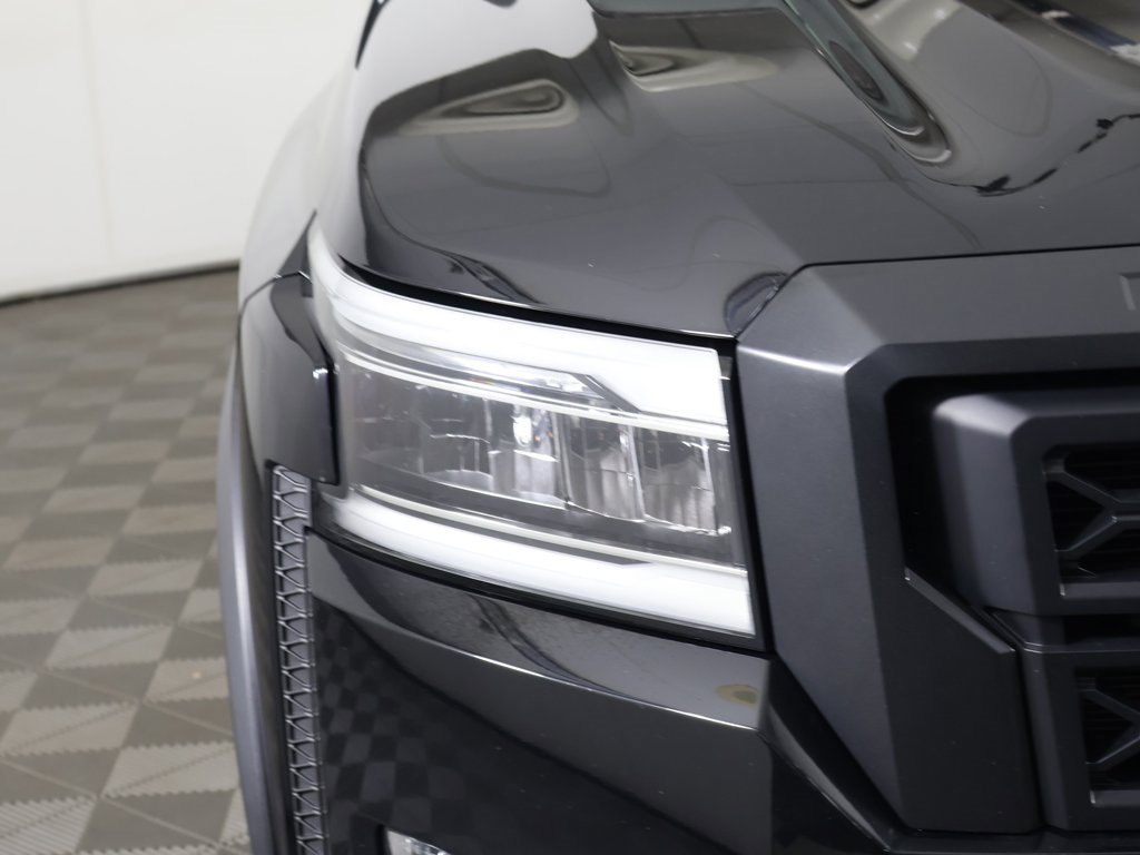 Used 2022 Nissan Frontier PRO-4X w/ Technology Package image 12