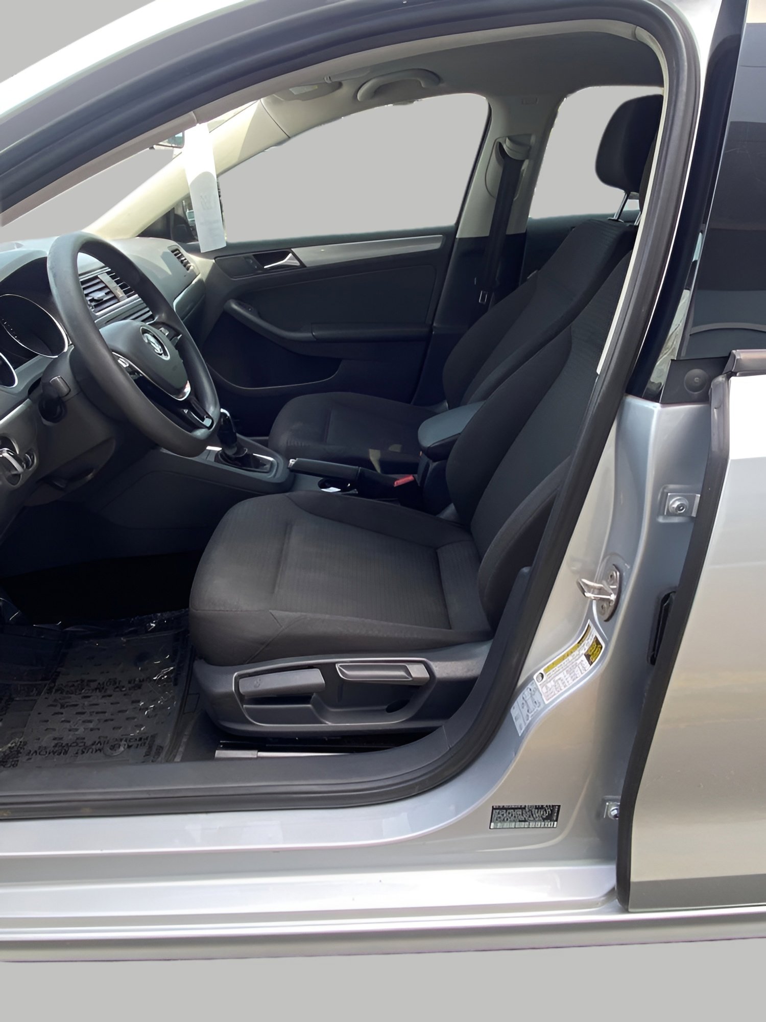 Used 2016 Volkswagen Jetta SE FWD image 9