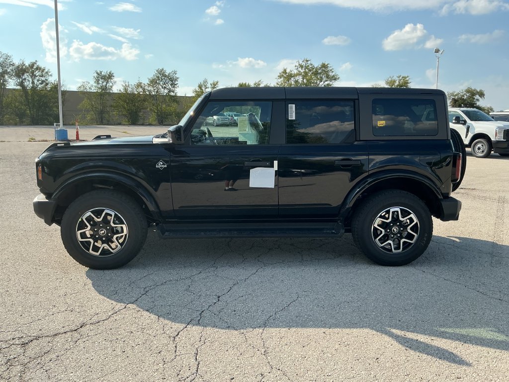 New 2026 Ford Bronco Outer Banks AWD/4WD image 2