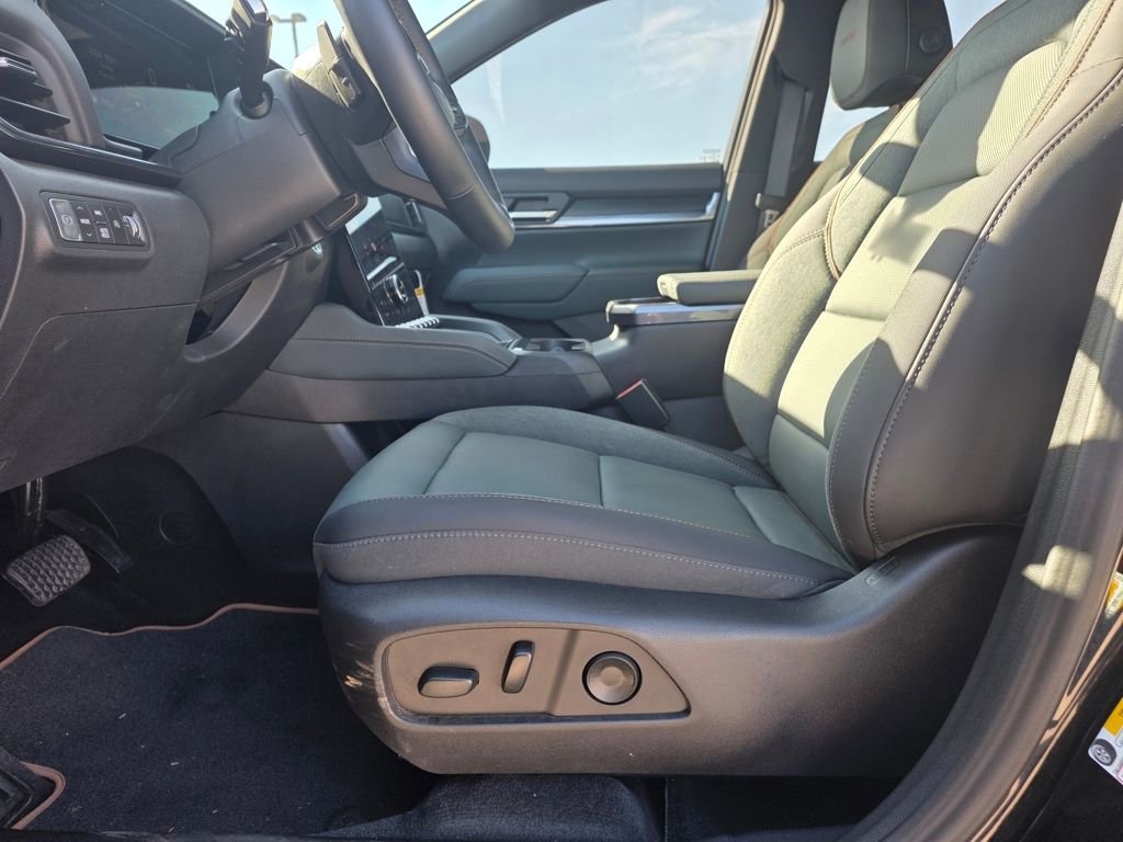 New 2026 GMC Terrain AT4 w/ Convenience Package III AWD/4WD image 10